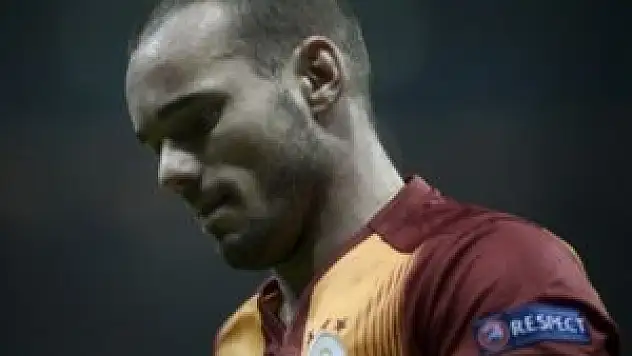 Galatasaray, Sneijder'i bırakmıyor