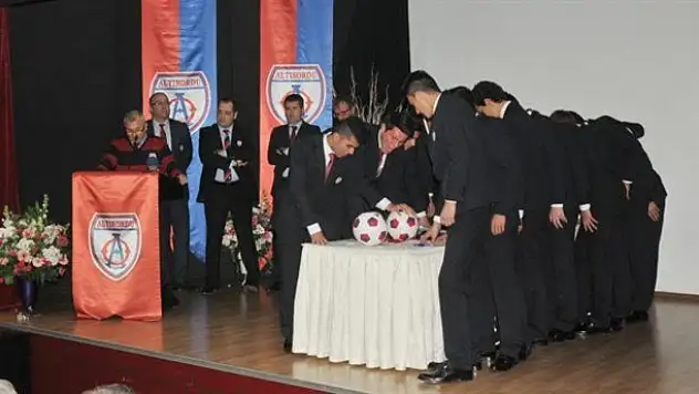 1. Lig ekibinden futbolcularına yemin töreni!