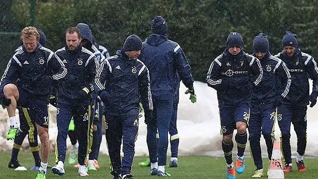 Fenerbahçe ikinci yarı hazırlıklarına başladı