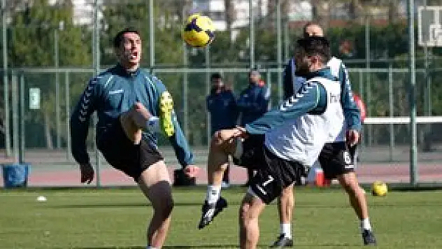 Torku Konyaspor topbaşı yaptı