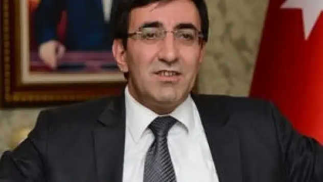 Akaryakıt fiyatları düşecek mi?