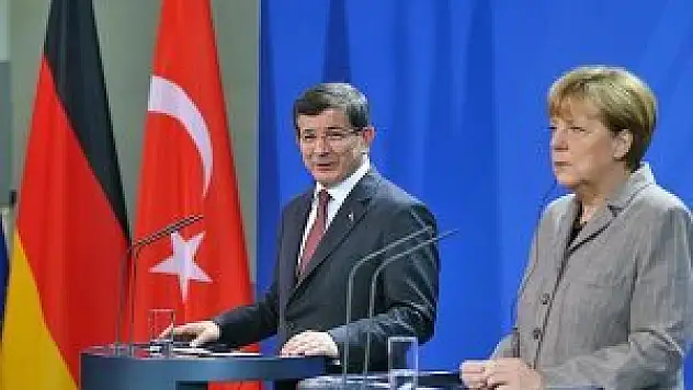 Paris'teki tablo yabancı düşmanlığına karşı da olmalı