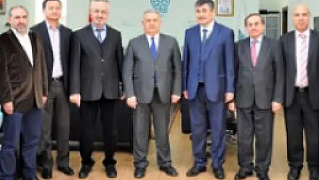 Kazakistan heyetinden NEÜ'ye ziyaret