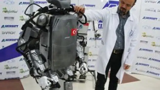 İşte insansı robot 'AKINCI-2'