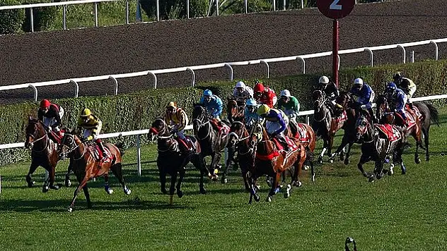 Veliefendi Hipodromu'nda silahlı dehşet kamerada