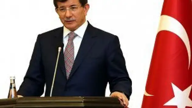 Davutoğlu: Kiminle görüştüğüm beni bağlar