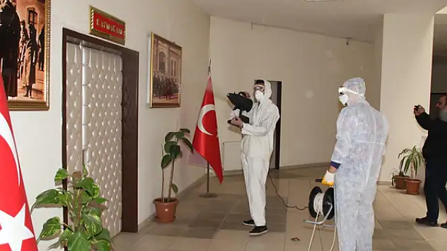 Akşehir Belediyesi dezenfeksiyon çalışmalarını sürdürüyor