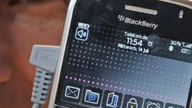 Blackberry'den 'satıldı' haberlerine yalanlama