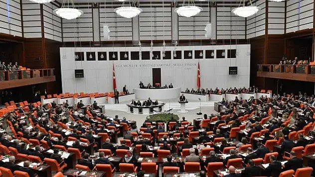 TBMM bu hafta yoğun gündemle toplanacak