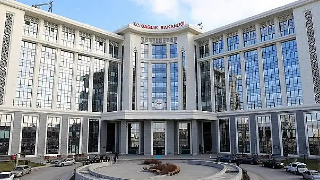 Sağlık Bakanlığından Bakan Koca'nın resmi sosyal medya hesaplarına ilişkin açıklama