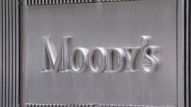 Moody's petrol tahminlerini düşürdü