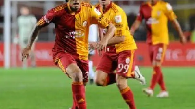 Eski Galatasaraylı bakın şimdi nerede!