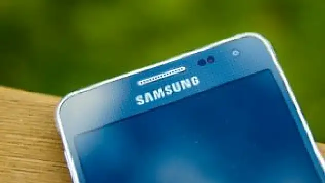 Galaxy S6 cam olabilir!