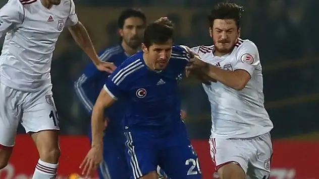 Fenerbahçe'ye Emre'den kötü haber