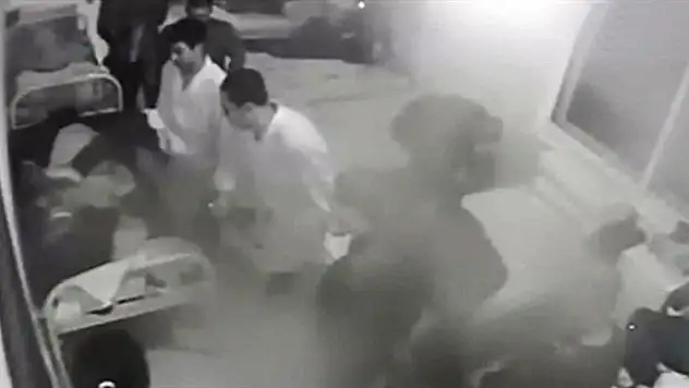 Akıl hastanesinde doktordan hastaya işkence