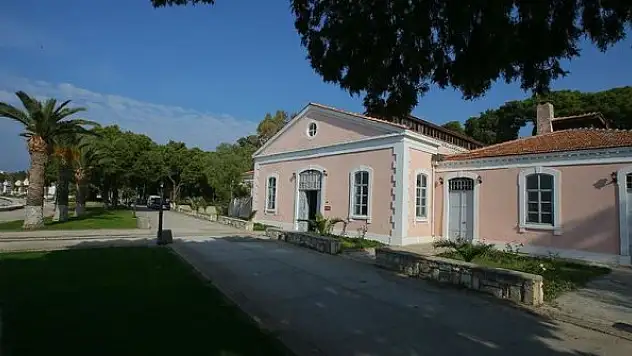 Anadolu'nun sağlık kapısı: Urla Tahaffuzhanesi