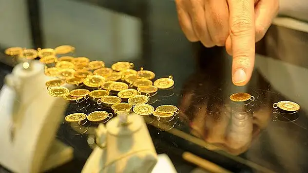 Yastık altında 3 bin 500 ton altın