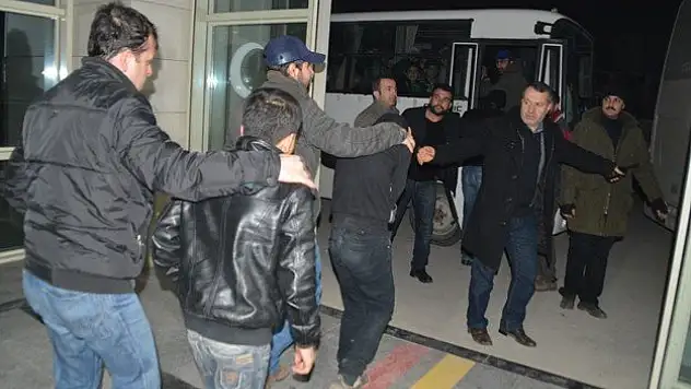 Gösteriye katılan 43 çocuğun ailesine para cezası