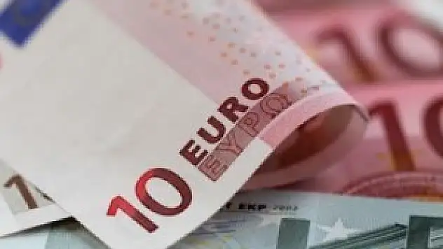 Euro'daki değer kaybı Türkiye'yi nasıl etkileyecek?