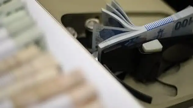 İran dolar yerine Türk Lirası kullanacak