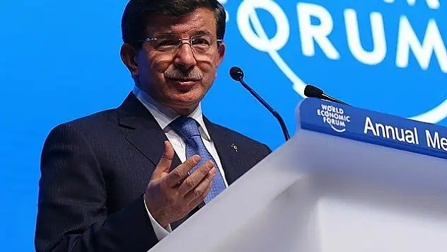 Davos'ta Davutoğlu rüzgarı esti