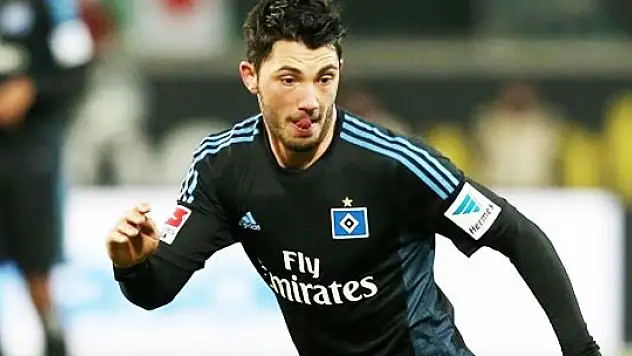 Beşiktaş Tolgay Arslan'ı borsaya bildirdi