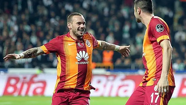 Sneijder atıyor, 'Cim Bom' kazanıyor