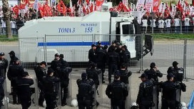 ''Gizli belge'' davasında ilk duruşma