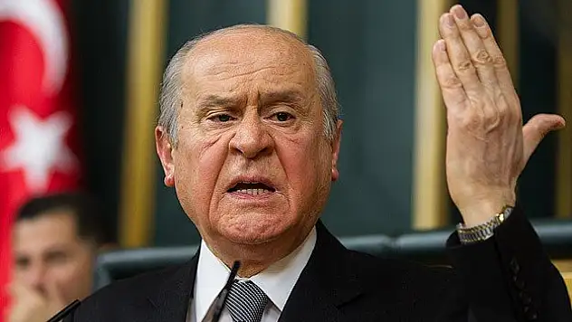 Türkçe'nin karşısına mahalli dil çıkarılması sakıncalı