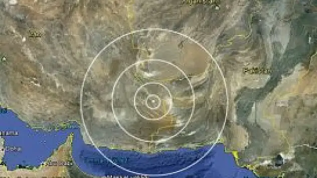 İran'da 7.8 şiddetinde deprem