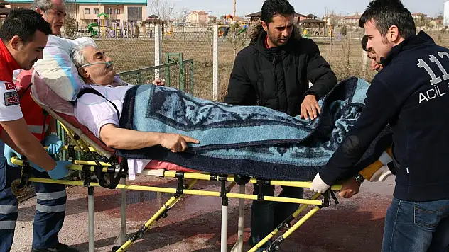 Kalp krizi geçiren hastaya helikopter ambulans