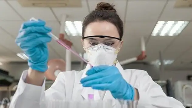 Ayaklardaki morluklar corona virüs belirtisi olabilir