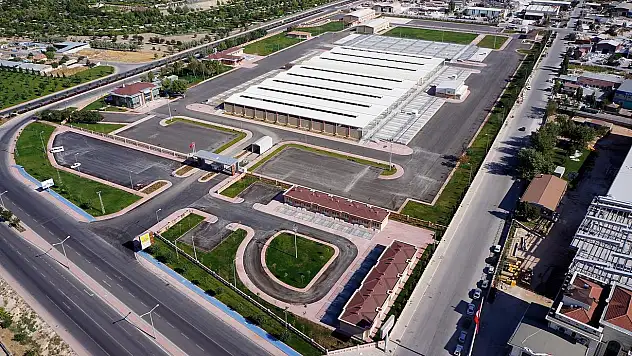 Hayvan Pazarı ve Saman Borsası'na büyük ilgi...