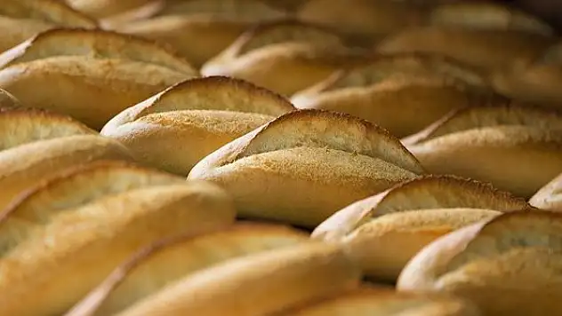 Adana'da ekmeğe zam geldi