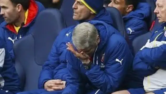 Özel maç Wenger'e zehir oldu