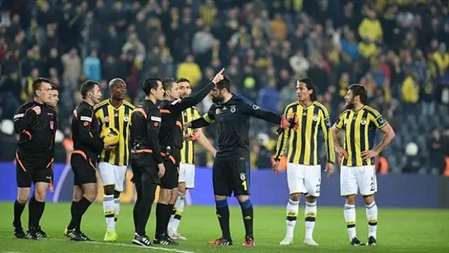 Maç sonrası kırmızı kart