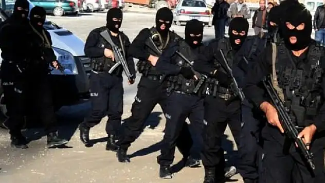 İstanbul'da 4 bin polisle dev operasyon