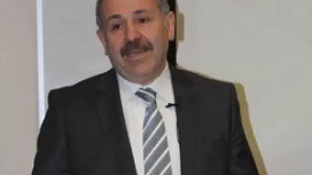 Dişli'den öğrencilere ekonomi konulu konferans