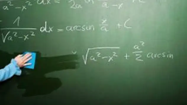 Fen-Edebiyat mezunlarına YÖK'ten müjde!