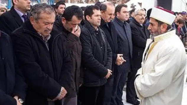 Altunyaldız'ın annesi defnedildi