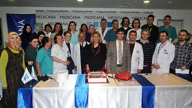 Medicana'da başarılı bölümlere teşekkür kokteyli