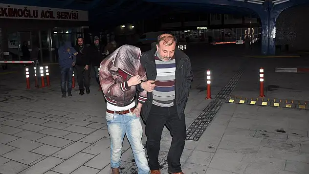 Çaldıklarını satarken yakalandılar