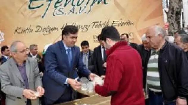 Meram Belediyesi'nden helva ikramı