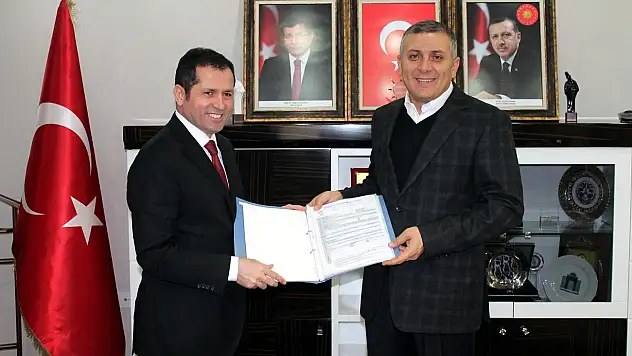 Altunyaldız aday adaylığı müracaatını yaptı