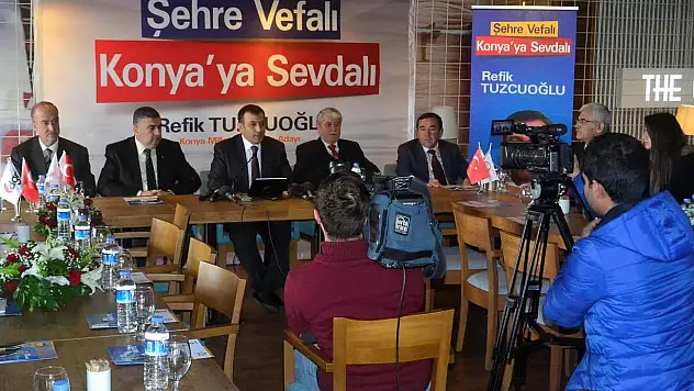 Refik Tuzcuoğlu basın mensuplarıyla buluştu