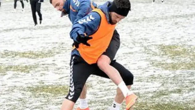 Torku Konyaspor kar kış demeden çalışıyor