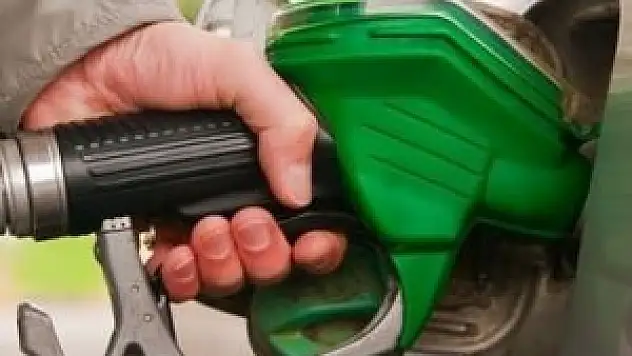Pompa fiyatlarına yine zam!