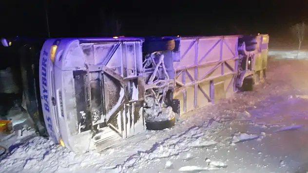 Konya'da yolcu otobüsü devrildi: 25 yaralı