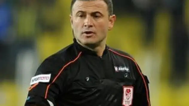 Hayatının en zor maçını yönetti