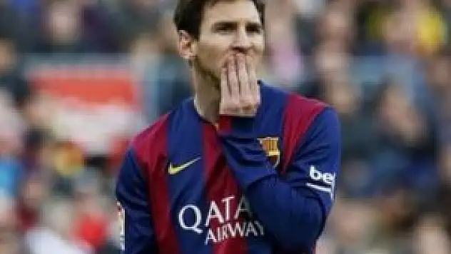 Nou Camp'ta Barcelona tepetaklak!